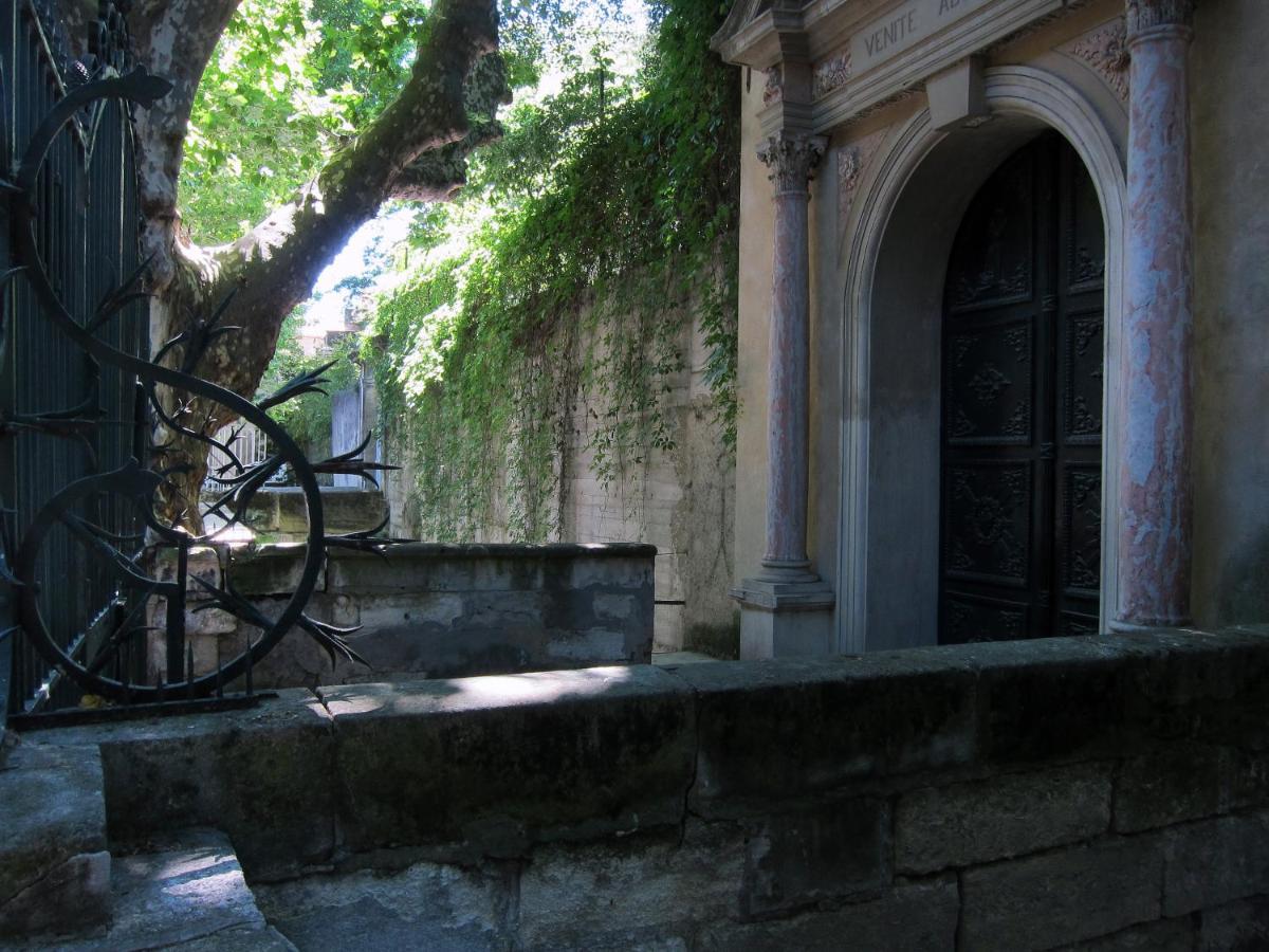 L'Heure Bleue - Charme Et Histoire Au Coeur D'Avignon Apartamento Exterior foto